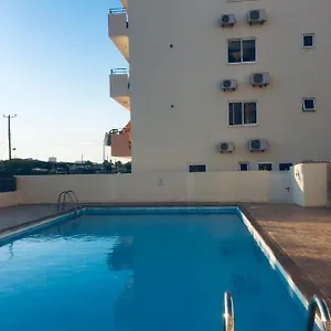 pool-apartment.larnacahotels.org/
